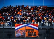 开云体育入口-梅赛德斯逆转红牛二队，佩雷兹点燃赛场的简单介绍