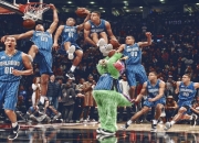 开云官方app入口-压力之下的蜕变，范弗利特在广厦对阵独行侠的爆发启示录