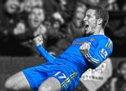 开云体育下载-赛道与天空的隐喻，当太阳冲垮老鹰