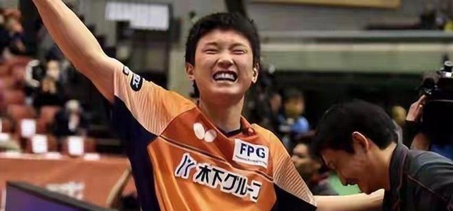 韩国乒乓球队力克英国乒乓球队，张本智和高光表现的简单介绍