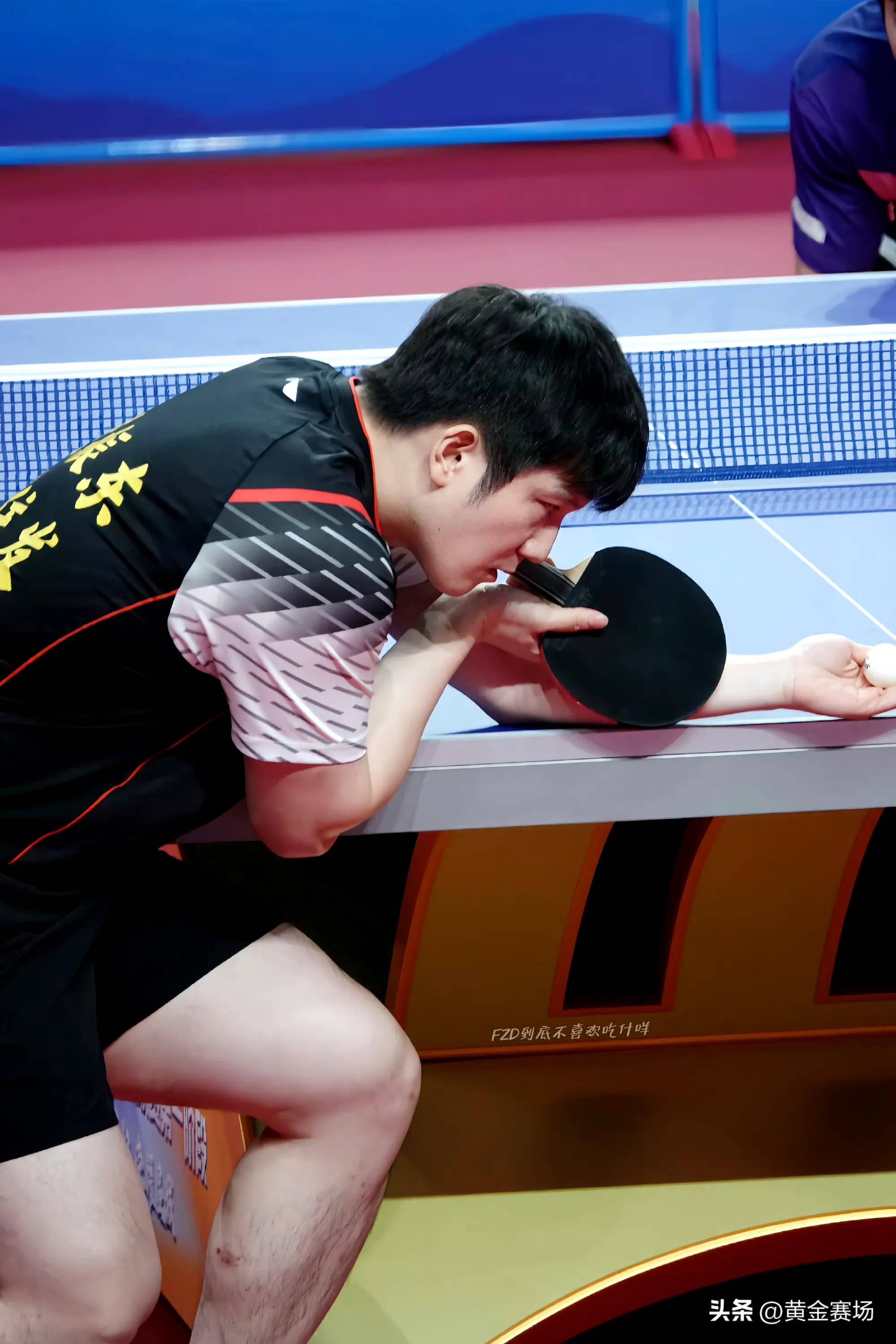 关于中国乒乓球队险胜日本乒乓球队,奥恰洛夫绝境逆转的信息 关于中国乒乓球队险胜日本乒乓球队,奥恰洛夫绝境逆转的信息