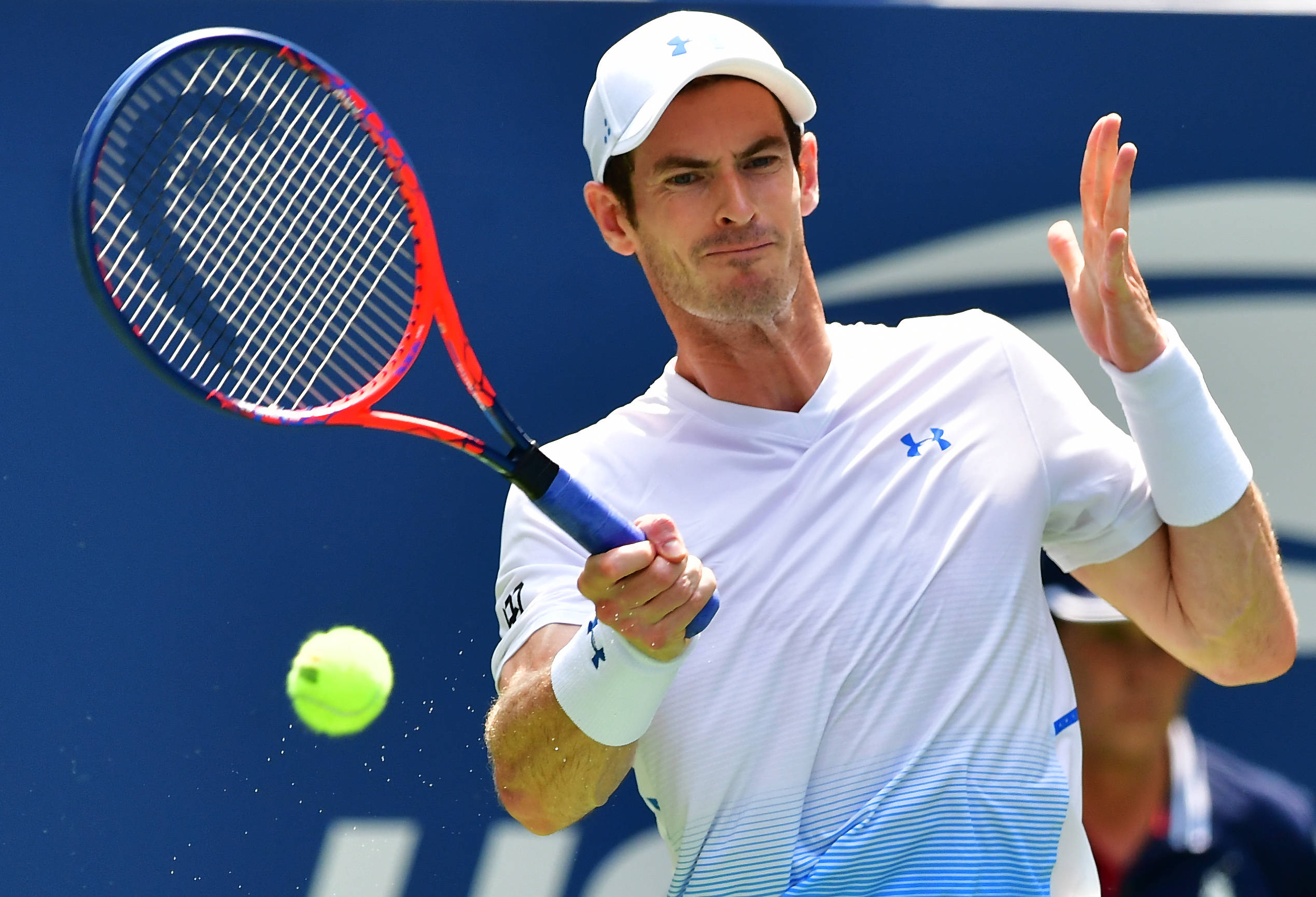 英国网球队翻盘法国网球队，穆雷送出助攻的简单介绍