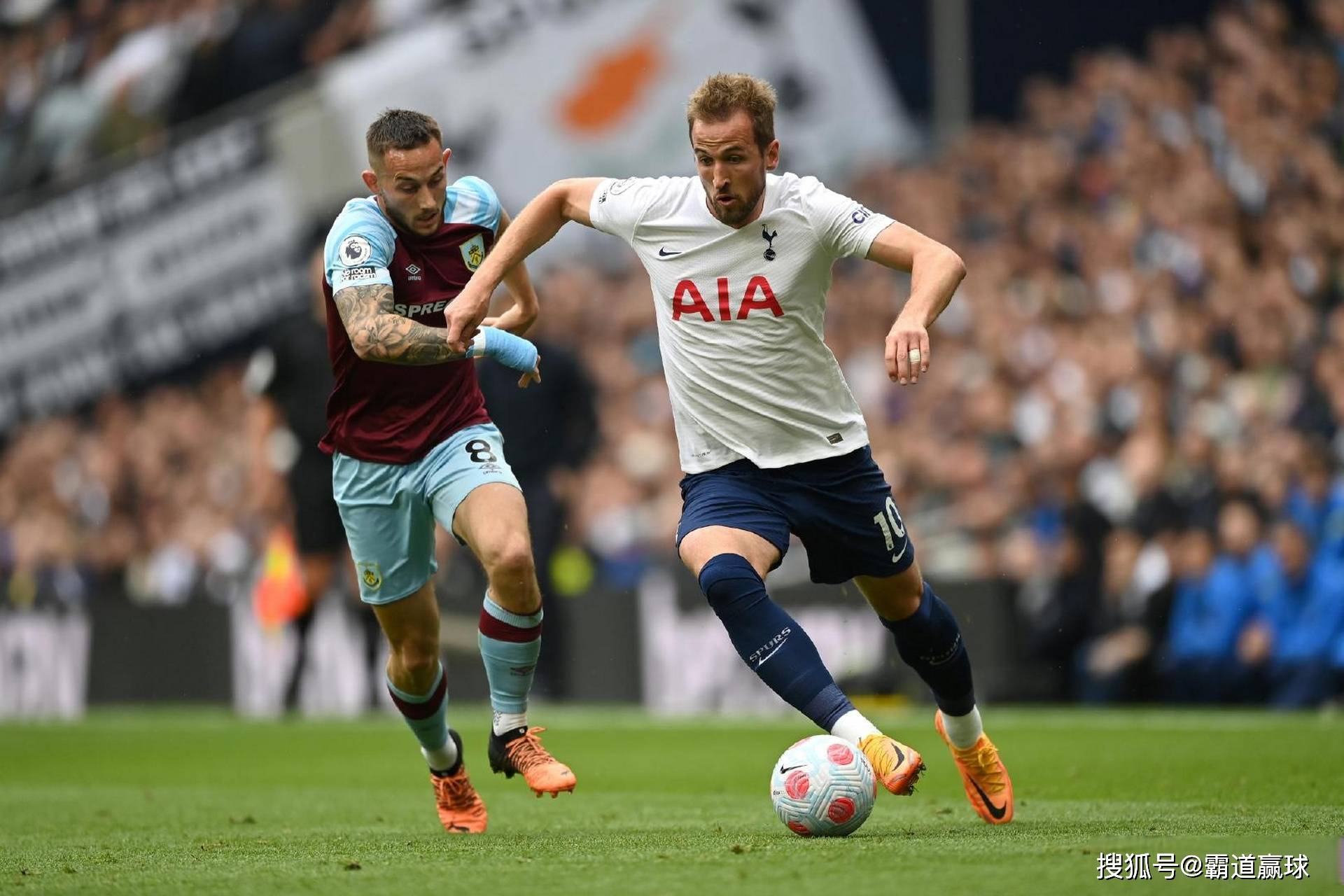 包含托特纳姆热刺客场不敌莱斯特城，遭遇连败的词条