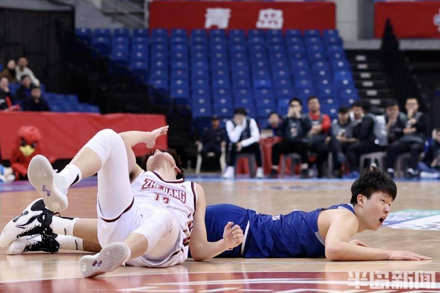 包含青岛主场不敌东京，遭遇两连败的词条