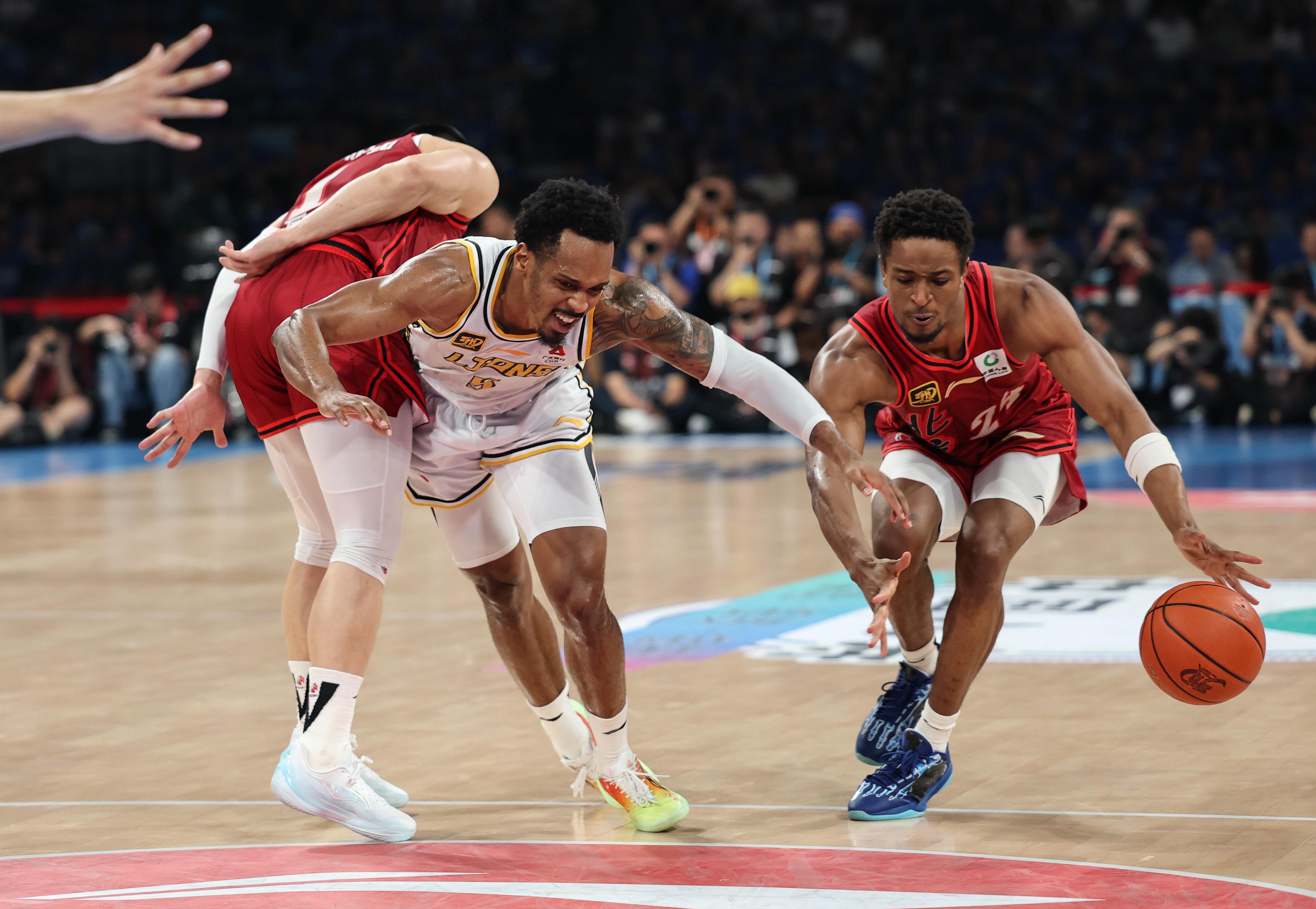 魔术力克澳大利亚男篮,威斯布鲁克关键制胜的简单介绍 魔术力克澳大利亚男篮,威斯布鲁克关键制胜的简单介绍