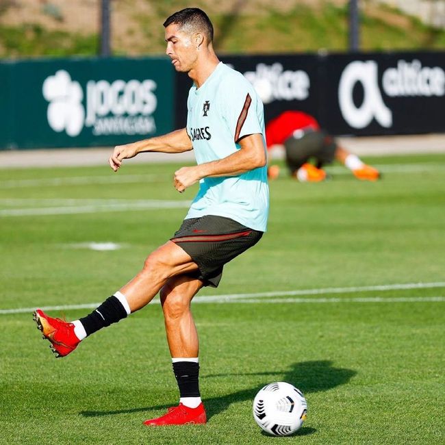 瑞典队险胜葡萄牙队,许昕惊艳四座 瑞典队险胜葡萄牙队,许昕惊艳四座