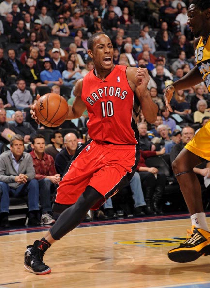 包含江苏队力克猛龙，德罗赞惊艳四座的词条