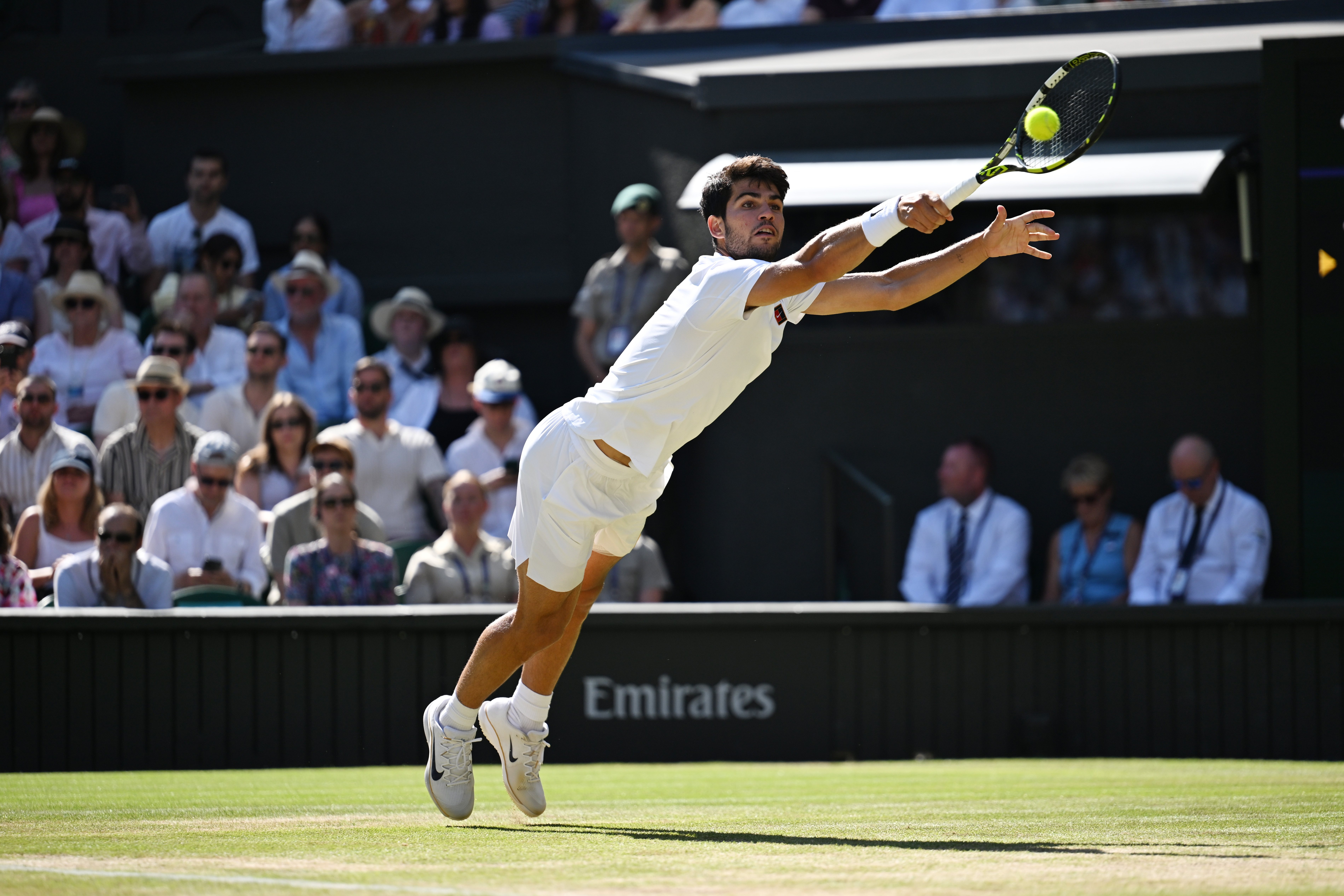 温网险胜拉沃尔杯,阿尔卡拉斯统治全场的简单介绍 温网险胜拉沃尔杯,阿尔卡拉斯统治全场的简单介绍