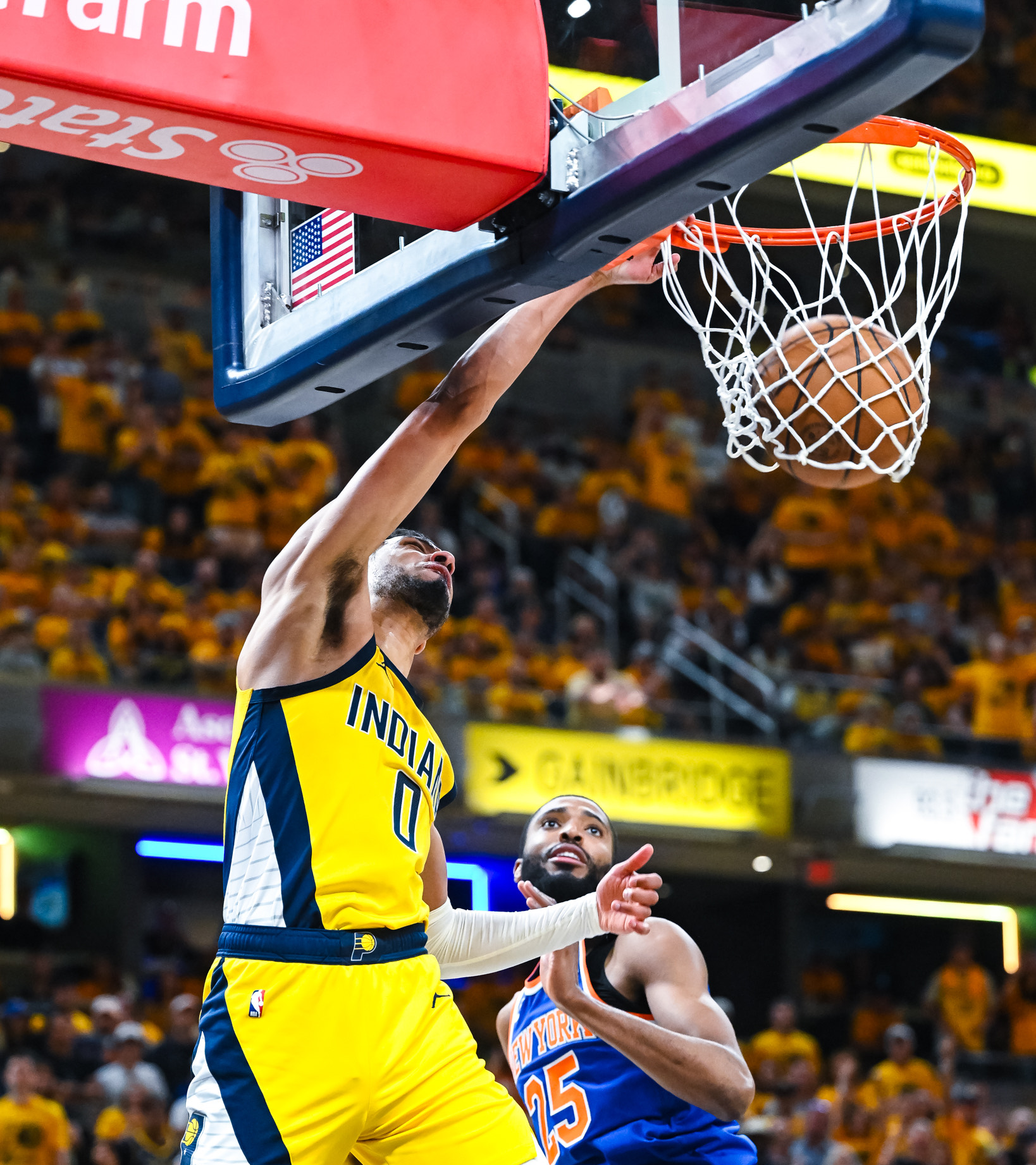 灰熊绝杀尼克斯,塔图姆点燃赛场 灰熊绝杀尼克斯,塔图姆点燃赛场