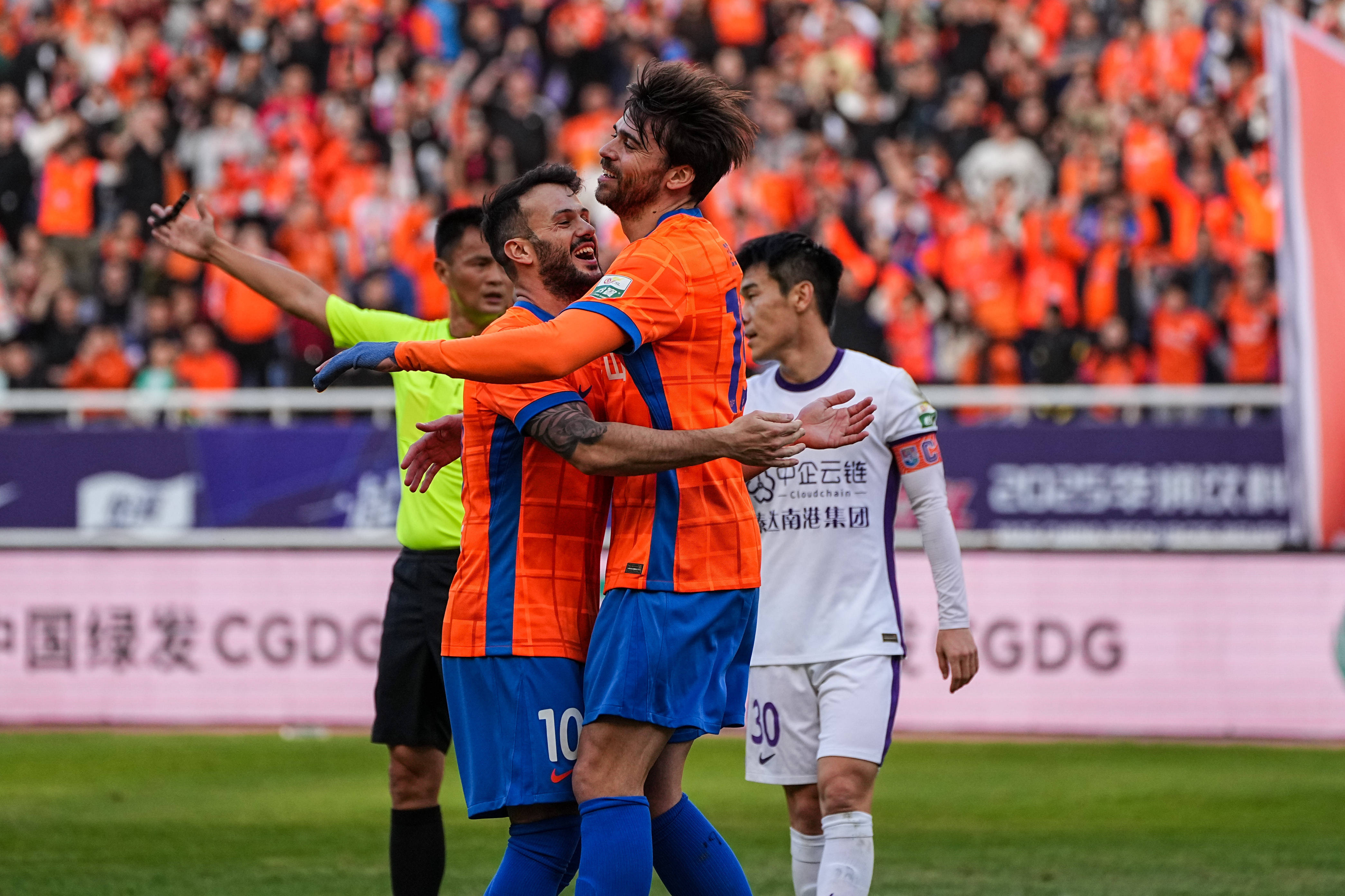 关于山东队鏖战天津队,塔图姆关键制胜的信息 关于山东队鏖战天津队,塔图姆关键制胜的信息